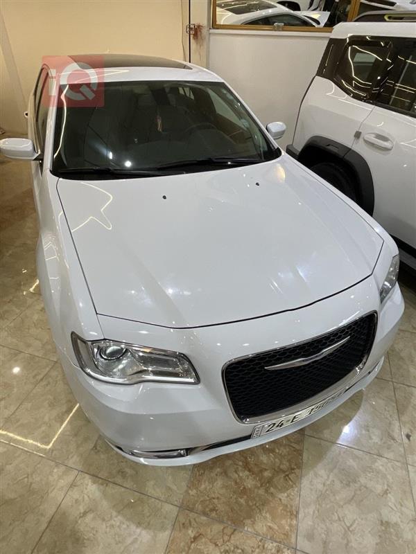 Chrysler 300 2018 for sale in Iraq - Duhok